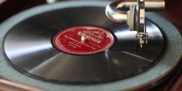 Sony and other music labels settle copyright lawsuit against the Internet Archive