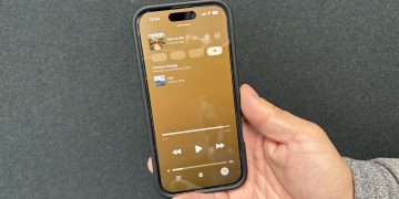 Automix is the Apple Music feature that made me love listening to music on my iPhone again