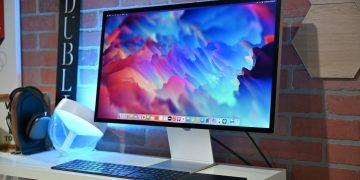 New Apple displays, M5 MacBook upgrades expected by Q1 2026