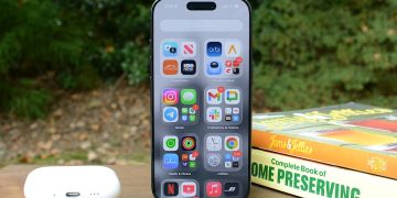 How to record a phone call on an iPhone