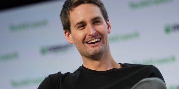 Snap breaks into ‘startup squads’ as ad revenue stalls