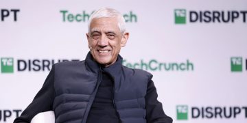 Vinod Khosla at Disrupt 2025: AI, Moonshots, and Startup Wisdom