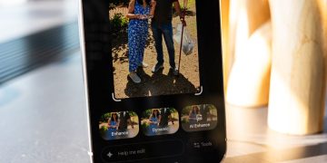 Google’s Conversational Photo Editor Is the Rare AI Feature People Will Actually Use