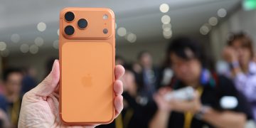 I tried the iPhone 17 Pro Max, and the differences are what might make you want it