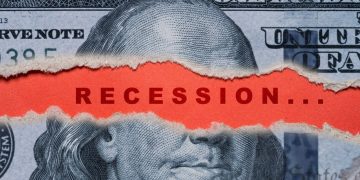 US Labor Market On The Edge: Moody’s Economist Warns Shrinking Workforce Signals Looming Economic Recession