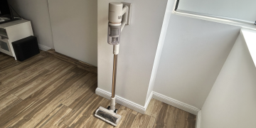 Dreame U20 review: the affordable cordless vacuum that tackles pet hair impressively well