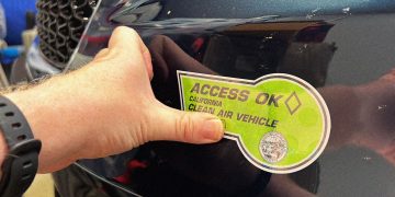 The Free Ride for EVs in the Carpool Lane Is Coming to an End