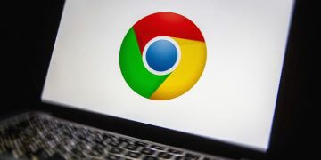 Keep Your Old Laptop Alive by Installing ChromeOS Flex