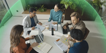 Insta360 is sticking AI, ChatGPT, and Gemini into speakerphones with the Wave