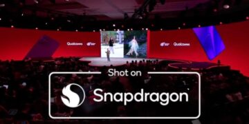 Galaxy S25 Ultra Makes Surprise Appearance Shooting the Snapdragon Summit 2025