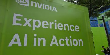 Explosive growth in AI chips puts Nvidia on top, while hidden risks threaten the future stability of global semiconductor demand