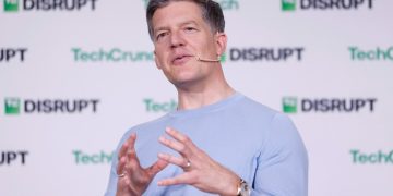 Roelof Botha explains why Sequoia supports Shaun Maguire after COO quit