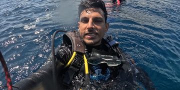 SCUBA diver's life saved by Apple Watch Ultra's siren