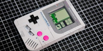 A creator has made Lego’s non-playable Game Boy set playable