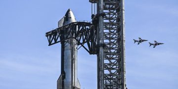 Cards Against Humanity settles trespass lawsuit against SpaceX