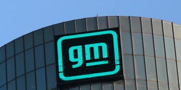 GM ends development of hydrogen fuel cells