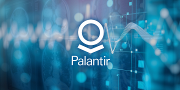 PLTR Stock Gains Healthcare Edge Ahead of November Earnings