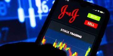 JNJ Stock Poised for Long-Term Gains on Smart M&A Strategy