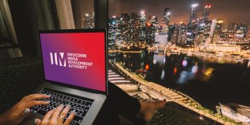 Median salary for S’pore tech workers hits S$9K