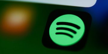 Spotify partners with Netflix for video podcast distribution deal