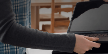 ZAGG Pro Keys Connect – Protective Keyboard Case for iPad/Air/Pro