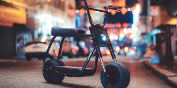 Onewheel team’s Antic e-bike can pop eternal wheelies