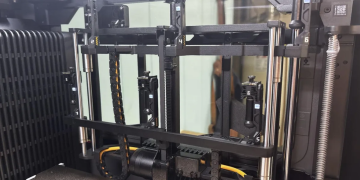 Bambu Lab’s new seven-nozzle H2C drops huge speed upgrades yet leaves American buyers waiting despite rising global demand