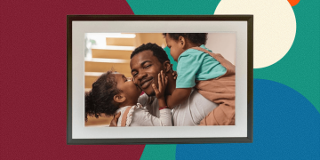 5 Best Digital Photo Frames (2025): Aura, Skylight, Nixplay