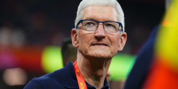Are we nearing the end of Apple’s Tim Cook era?