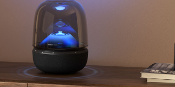 Harman Kardon’s new Bluetooth speaker has a classic HK design that takes me right back to 2005 – but with a very modern speaker setup