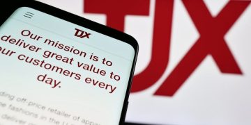 These Analysts Boost Their Forecasts On TJX Following Upbeat Q3 Earnings – TJX Companies (NYSE:TJX)