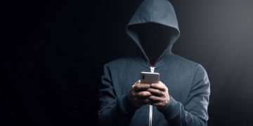 Uhale digital picture frames are secretly installing malware on boot, exposing home networks and personal data globally to hackers