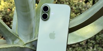 Verizon’s Black Friday iPhone 17 deal gets you a free phone, iPad, and Apple Watch – but read the fine print carefully