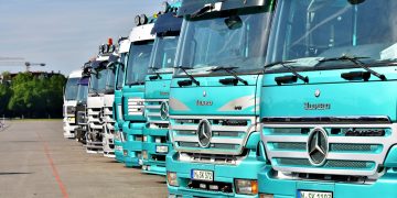 Hackers are teaming up with organized crime gangs to steal cargo right from supply chains