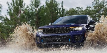 Stellantis recalls more than 375,000 Jeep hybrid SUVs for fire risk