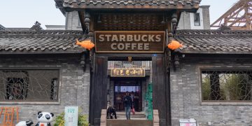Starbucks to sell majority stake in China business